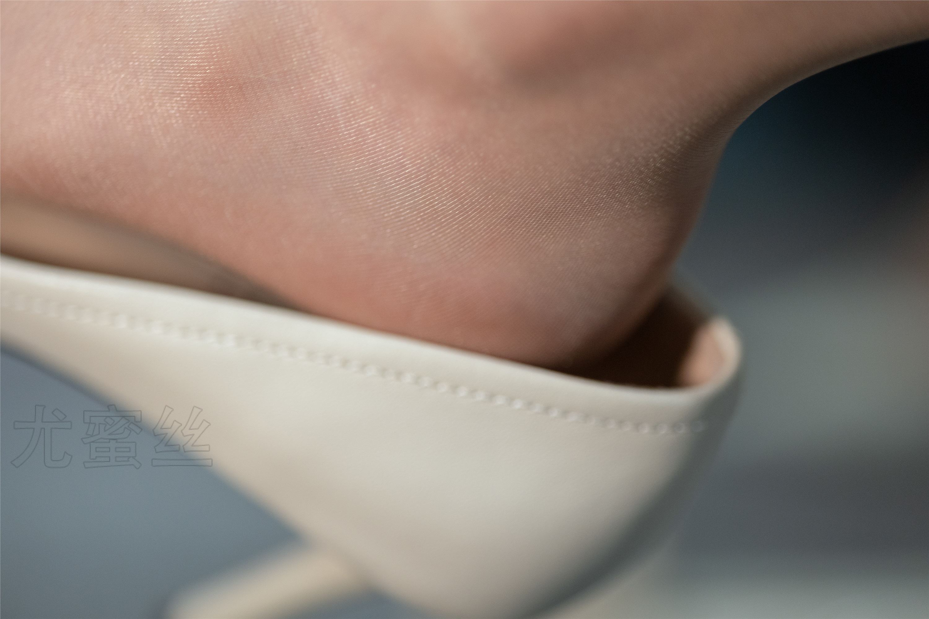 尤蜜丝 穿搭写真 NO.056